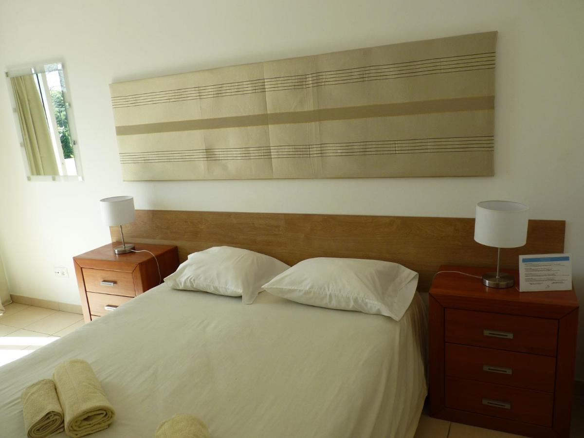 Azores Garden House - Private Suites & Apartments - Automatic Self Check-In Понта-Делгада Екстер'єр фото