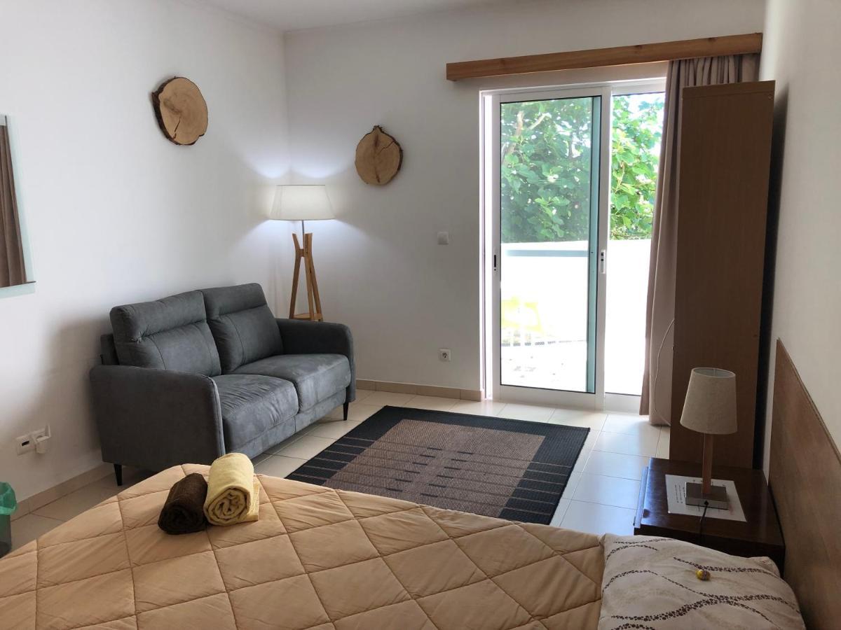 Azores Garden House - Private Suites & Apartments - Automatic Self Check-In Понта-Делгада Екстер'єр фото