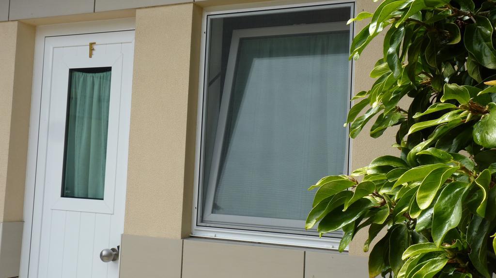 Azores Garden House - Private Suites & Apartments - Automatic Self Check-In Понта-Делгада Екстер'єр фото