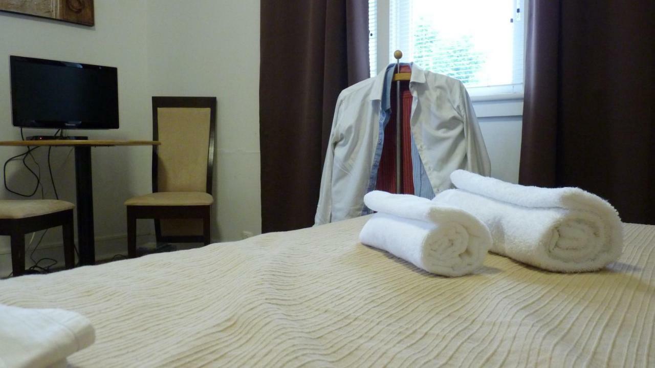 Azores Garden House - Private Suites & Apartments - Automatic Self Check-In Понта-Делгада Екстер'єр фото