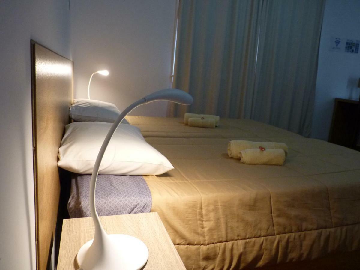 Azores Garden House - Private Suites & Apartments - Automatic Self Check-In Понта-Делгада Екстер'єр фото